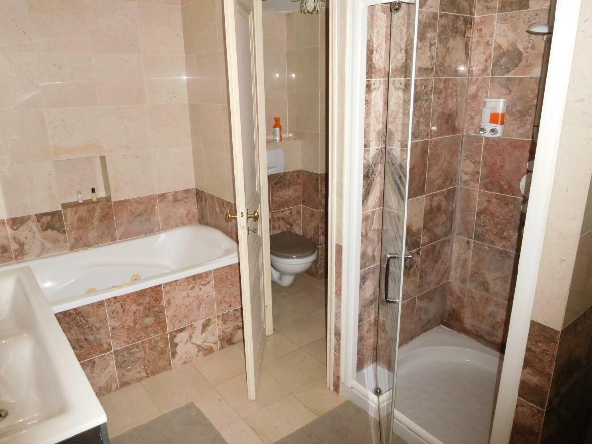 Chambres D'Hotes Chateau De Courcelette Hem Zewnętrze zdjęcie
